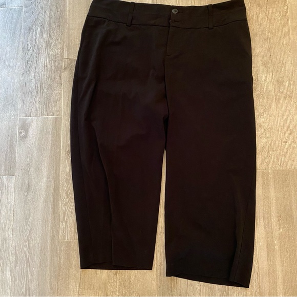 Women’s Pants- bundle of six pair as listed - Picture 3 of 7